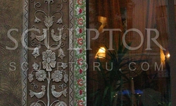 Decorating facade restaurant in ethnic style