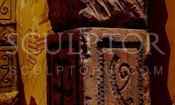 Колона різьблена в античному стилі